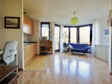 Big City Life, 50670 Köln, Etagenwohnung